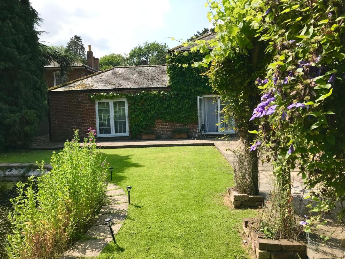 The Old Coach House At Stewton Apartment Louth  Bagian luar foto